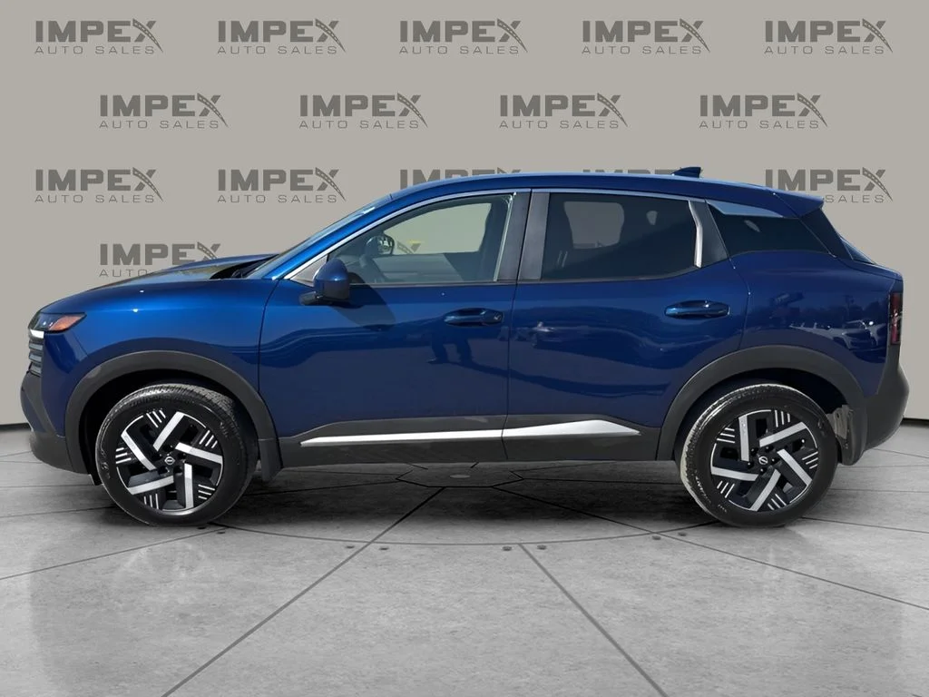 Used 2025 Blue Nissan SV image 2