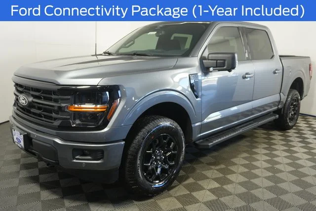 New 2026 Carbonized Gray Metallic Ford XLT image 7