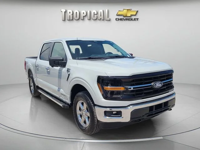 Used 2024 White Ford XLT image 4