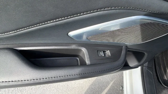 Used 2019  Acura Base image 32
