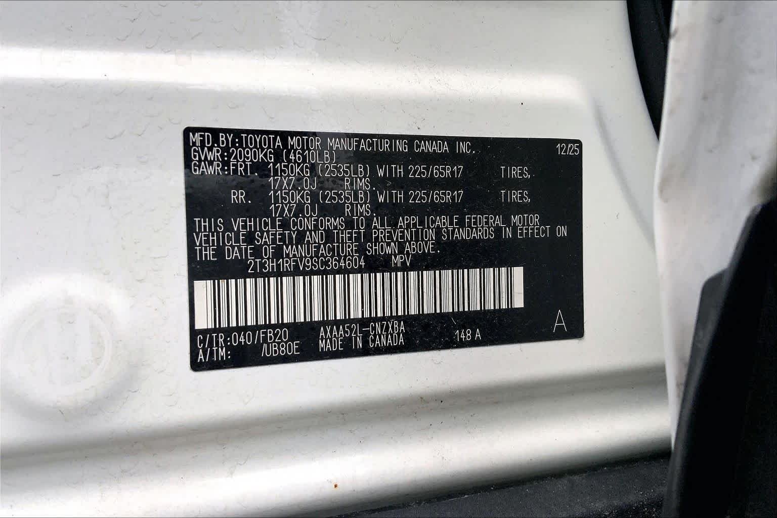 Used 2025 Ice Cap Toyota LE image 36