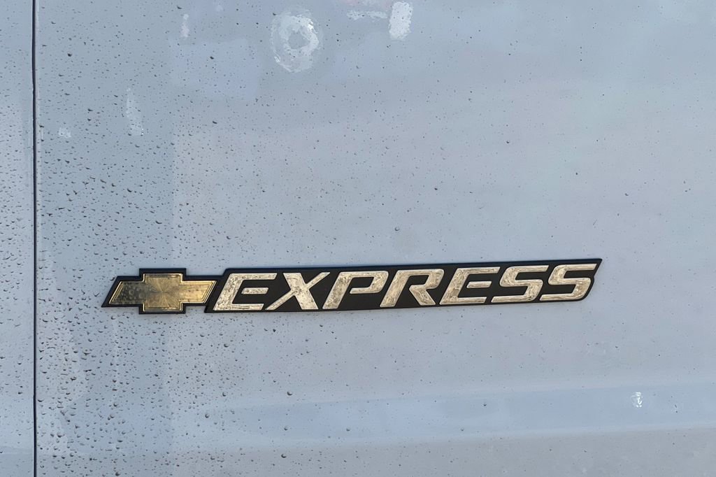 2025 Chevrolet Express Cargo Work Van - Photo 8