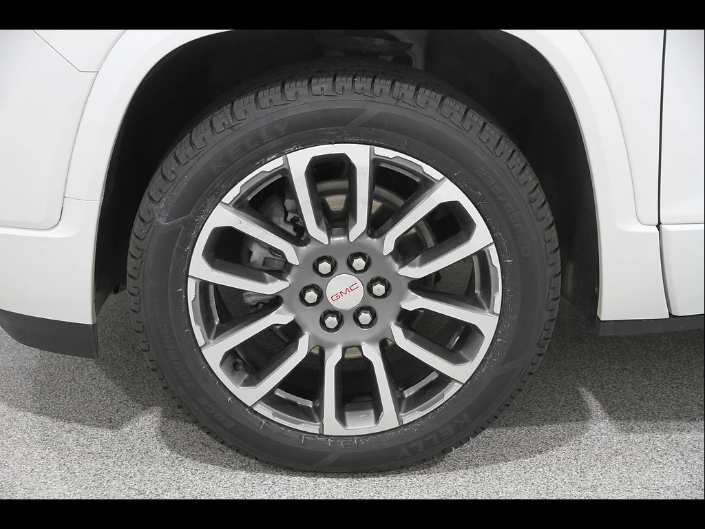 2022 GMC Acadia Denali - Photo 24