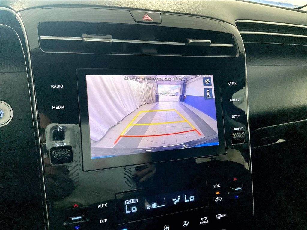 Used 2024 Black Hyundai SEL image 19