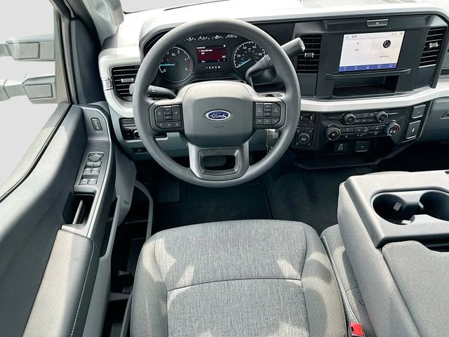 New 2026 Oxford White Ford XL image 15