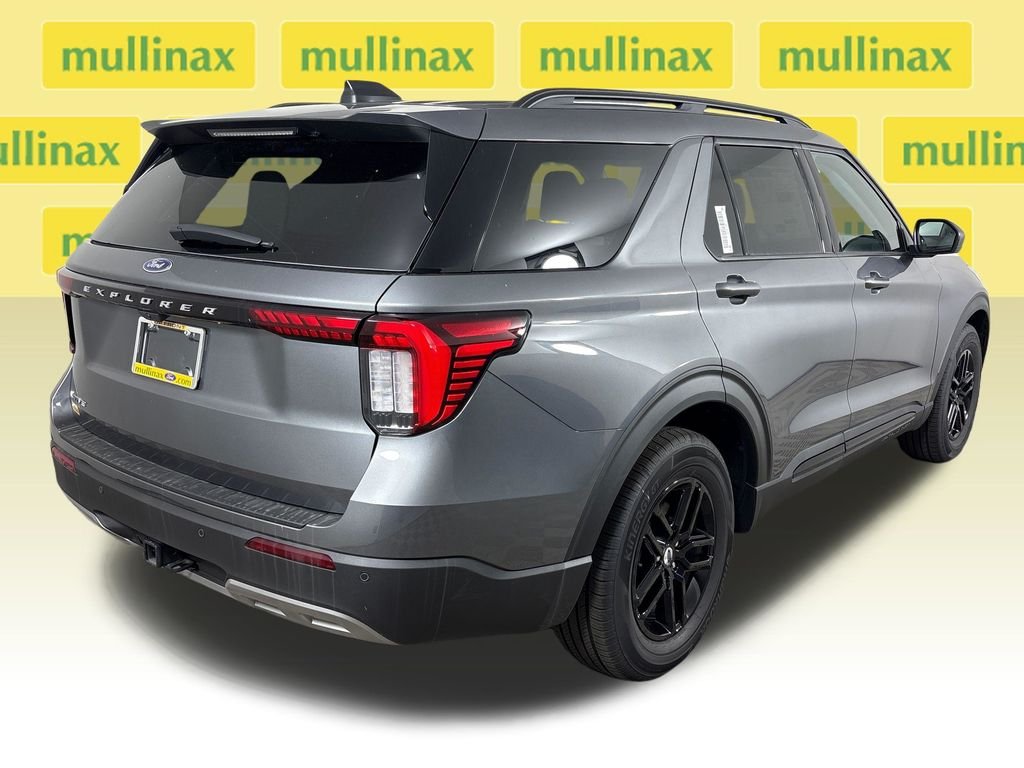 New 2026 Gray Ford Active image 4