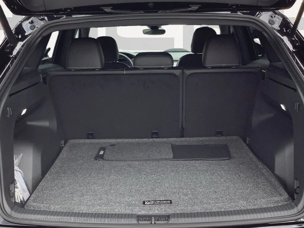 New 2026 DEEP BLACK PEAR Volkswagen 2.0T SE image 14