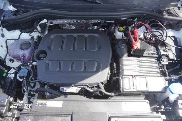 New 2026 Pure White Volkswagen 2.0T SE image 35