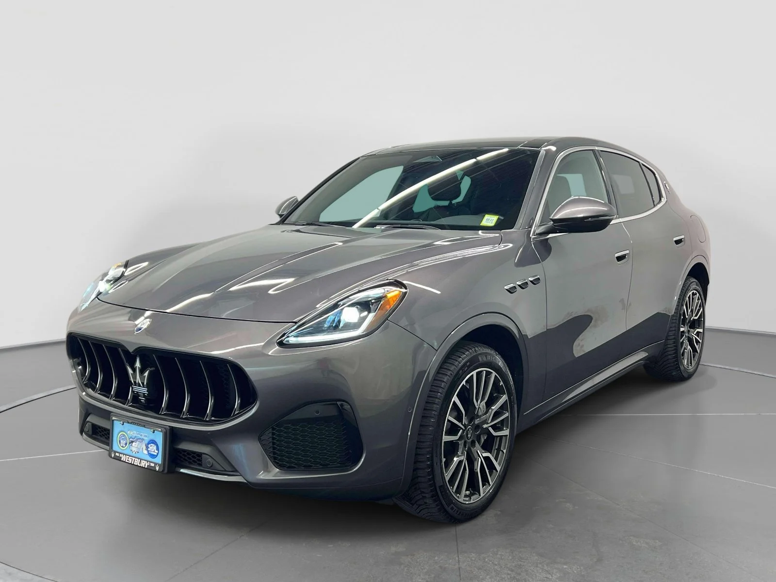 Used 2025 Gray Maserati  image 4
