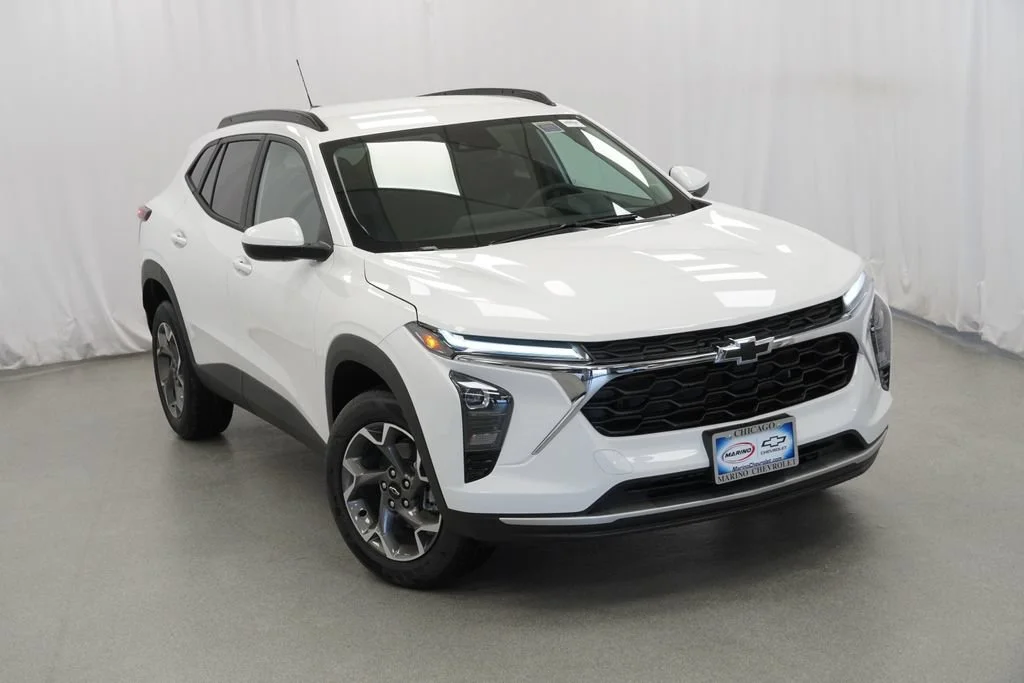 New 2026 Summit White Chevrolet LT image 34
