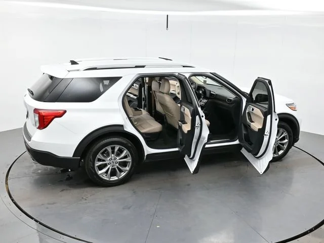 Used 2023 Oxford White Ford Limited image 48
