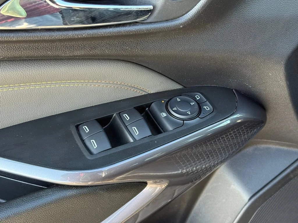 Used 2025 Sterling Gray Metallic Chevrolet ACTIV image 30