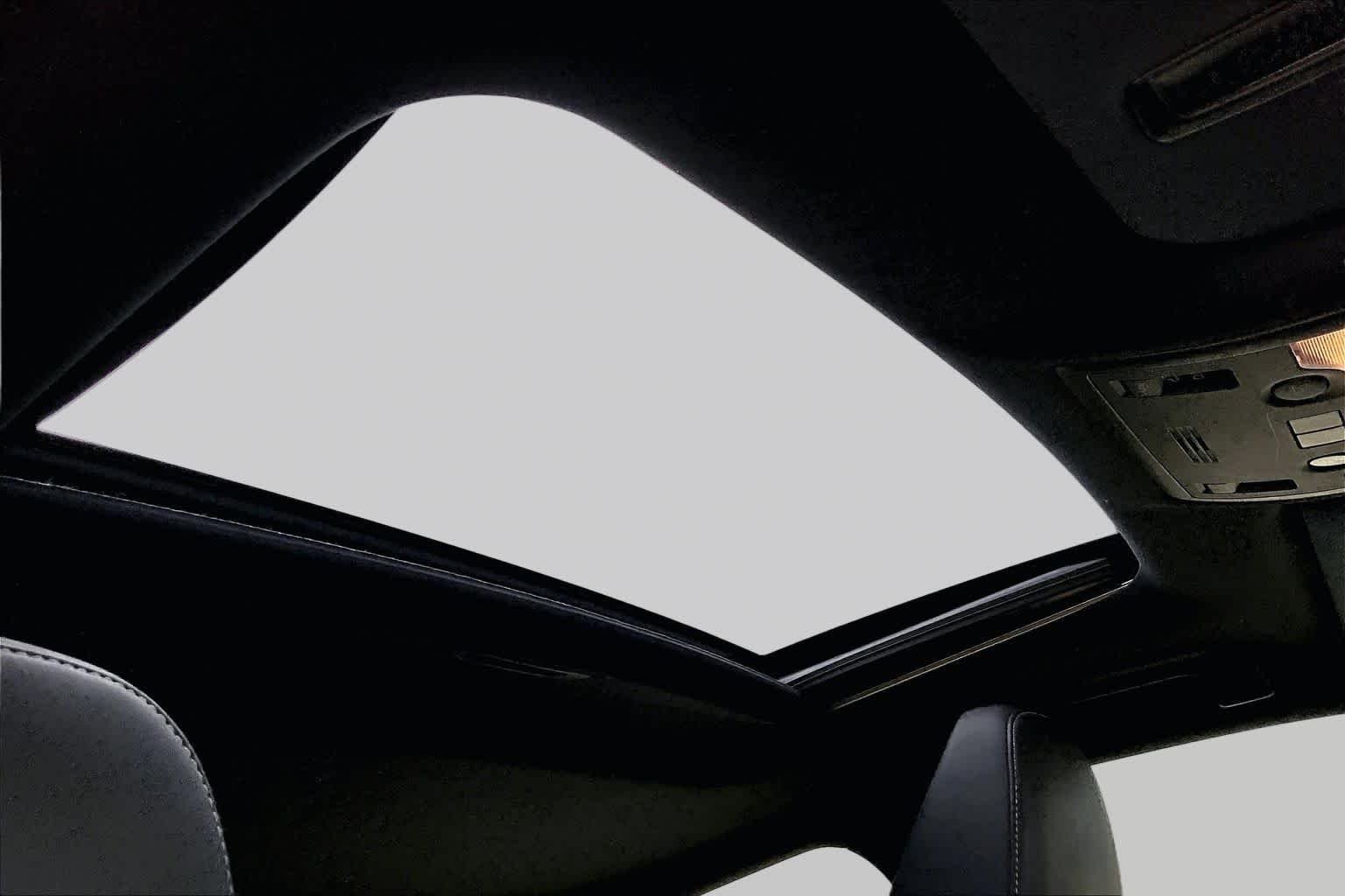 Used 2015 Atomic Silver Lexus  image 13