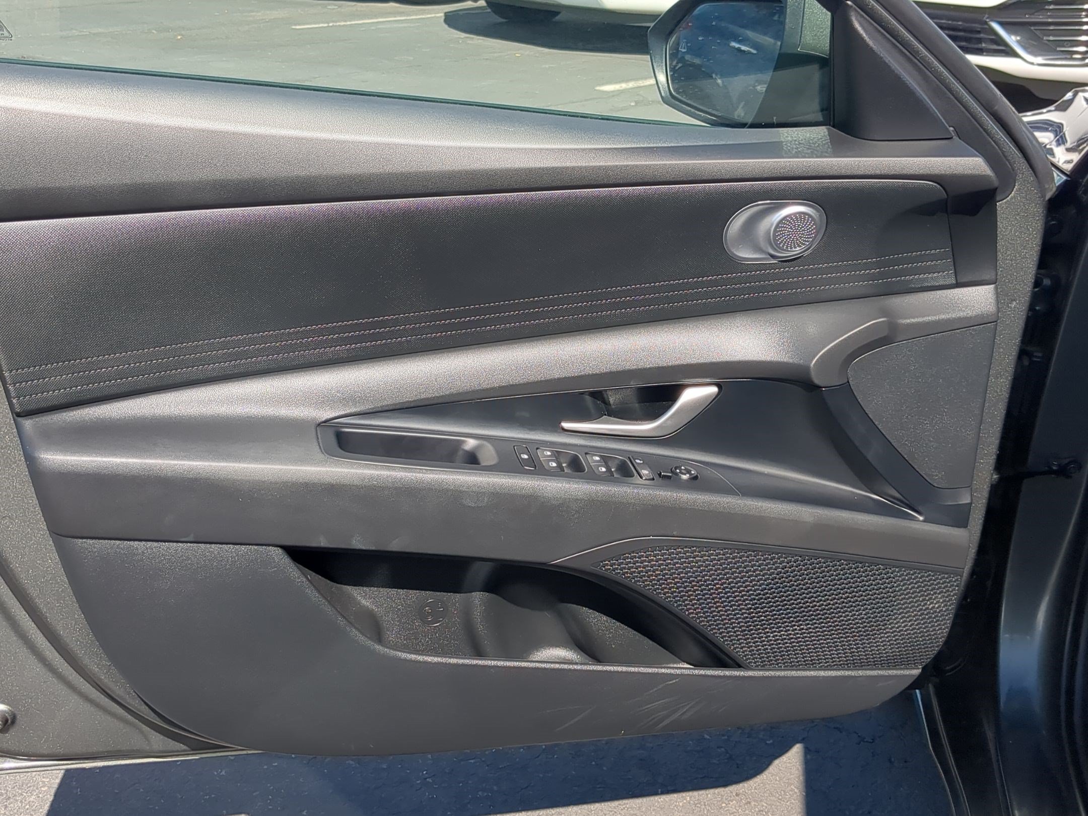 2024 Hyundai Elantra SE - Photo 12