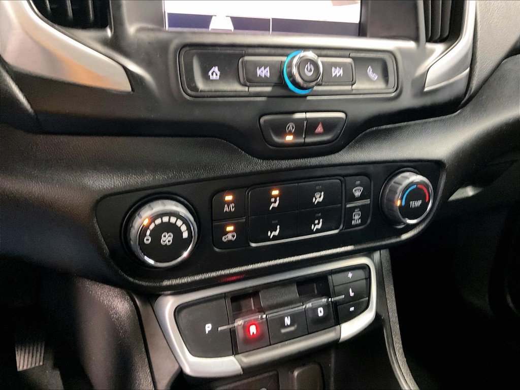 Used 2024 White GMC SLE image 25