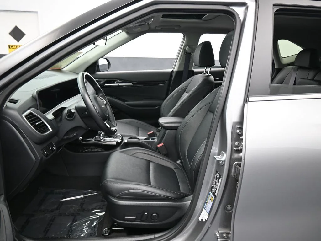 Used 2025 Steel Gray Kia EX image 11