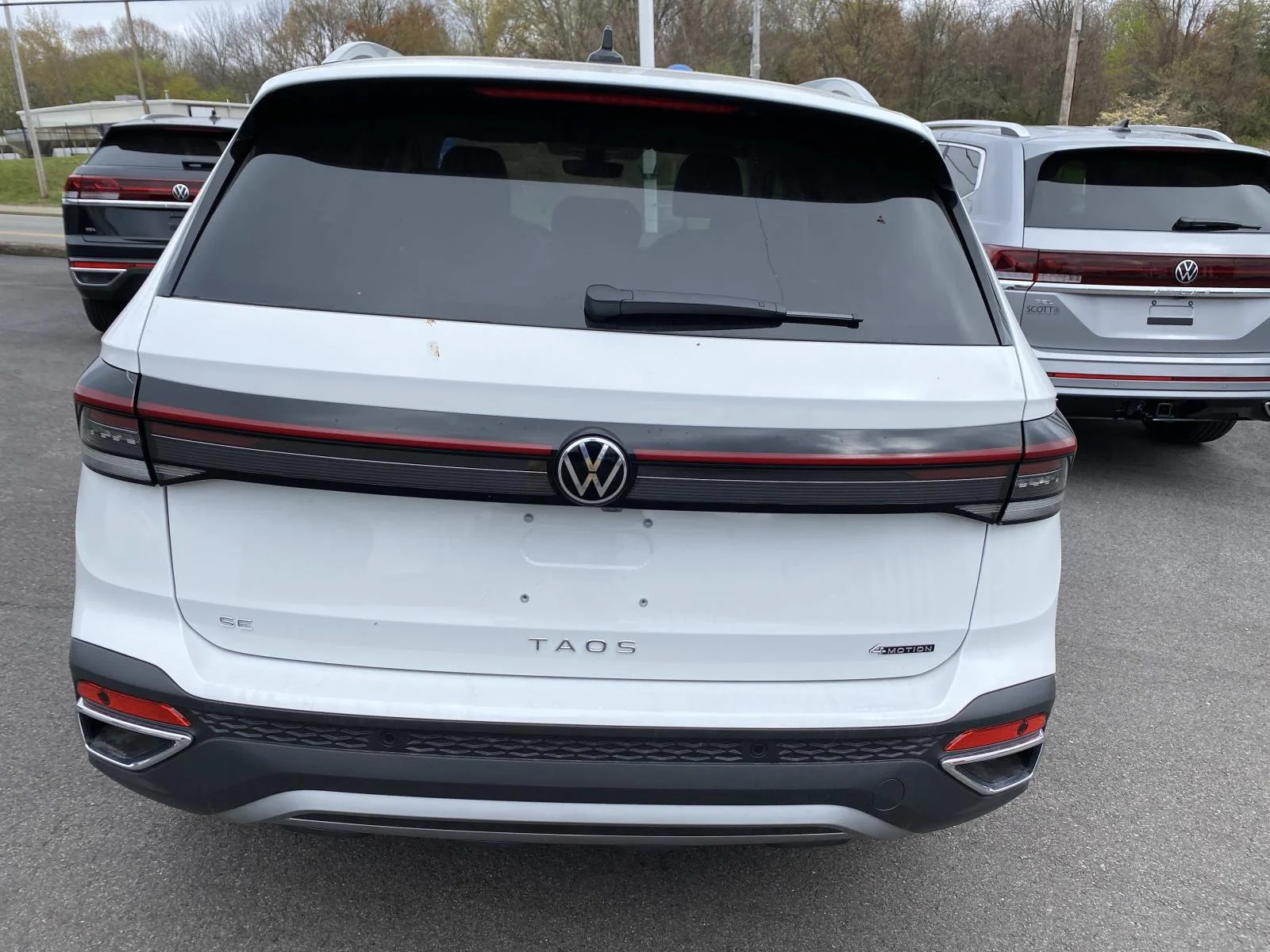 New 2026 Pure White Volkswagen SE 4MOTION image 4