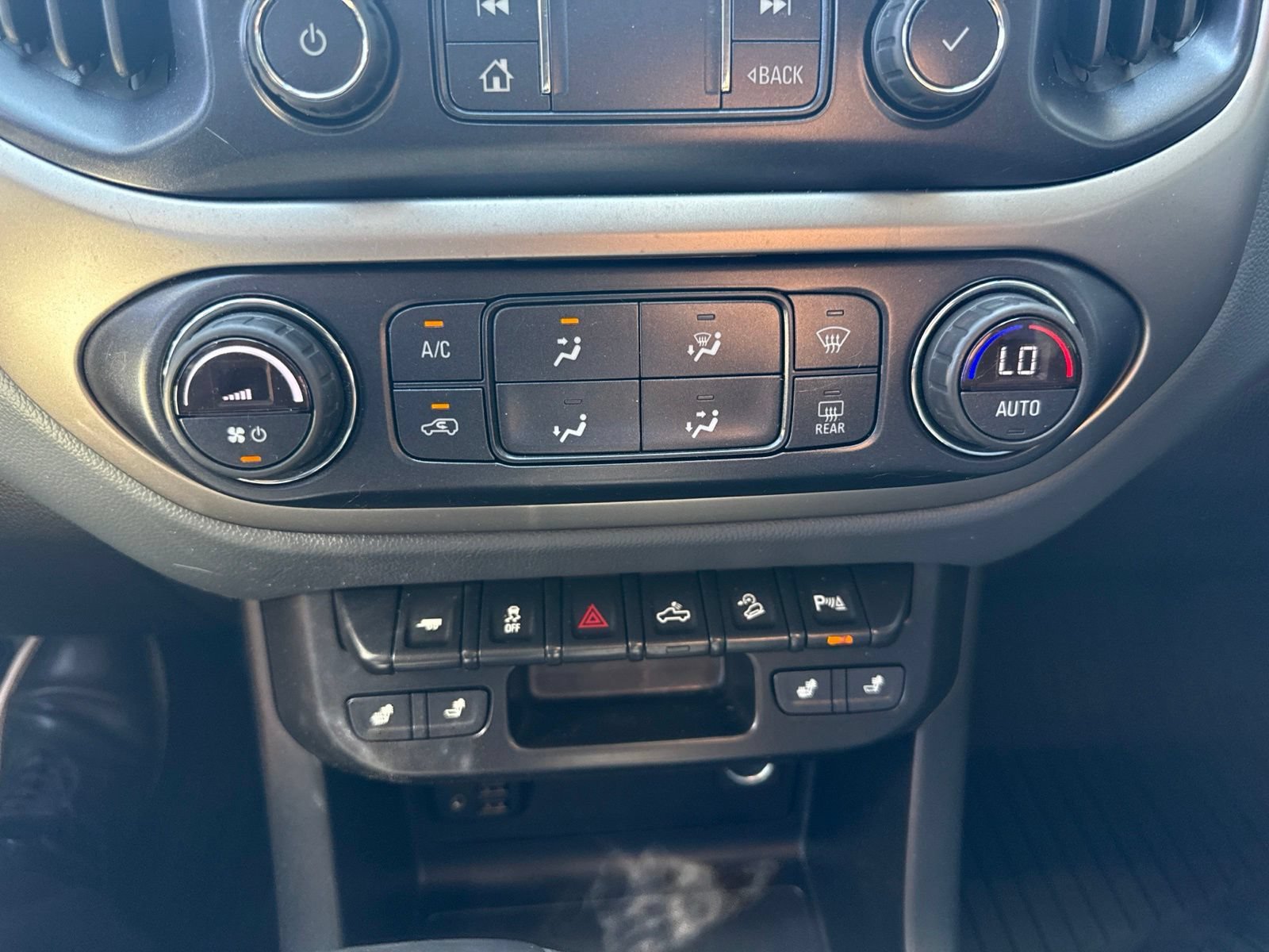 Used 2021 Black Chevrolet Z71 Midnight Edition with Technology Package image 25
