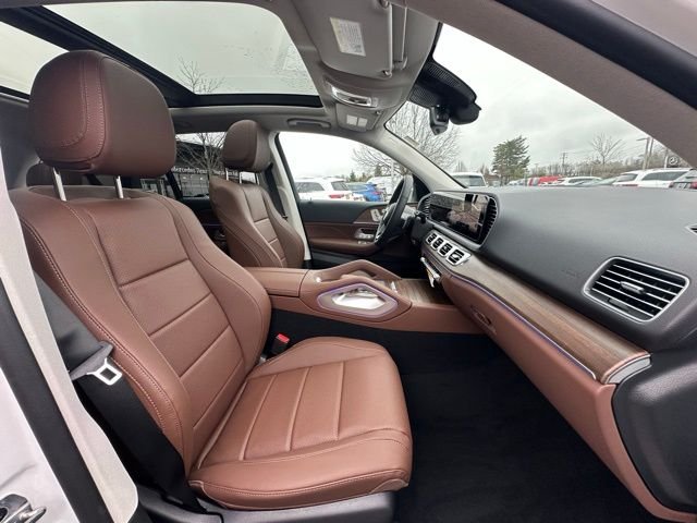 Used 2026 MANUFAKTUR Moonlight White Metallic Mercedes-Benz GLE 350 image 29