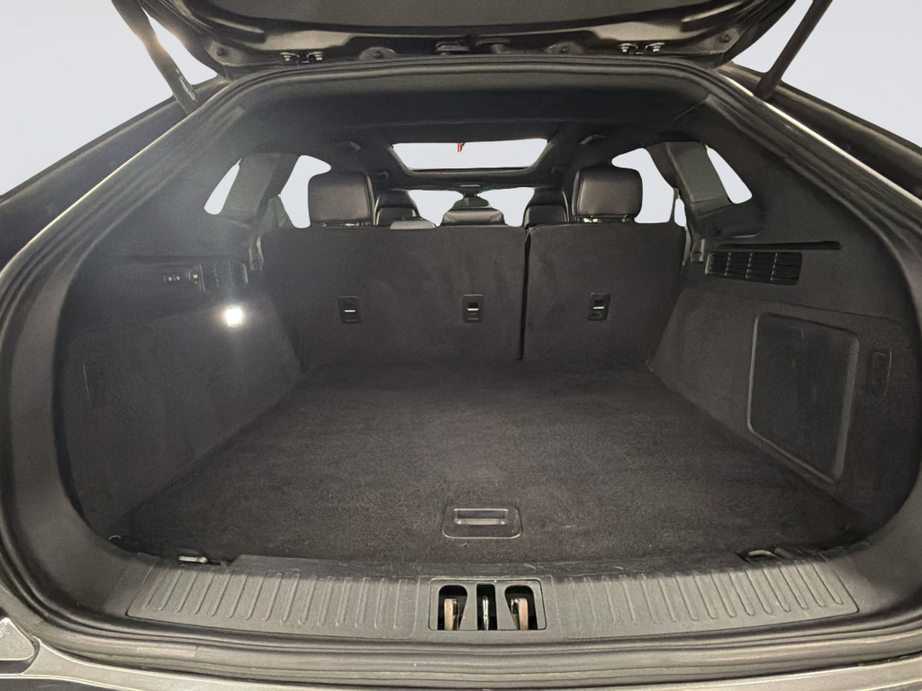 Used 2017 Gray Lincoln Reserve image 29