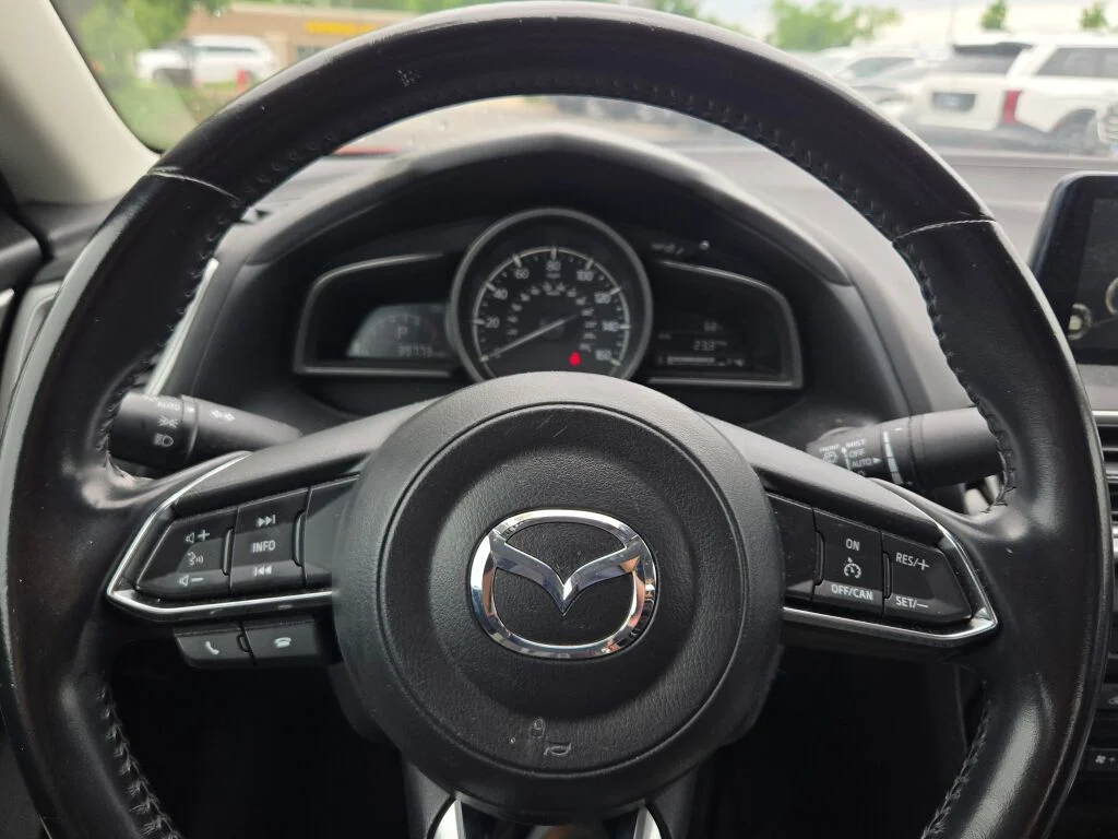 2018 Mazda Mazda3 Touring - Photo 29