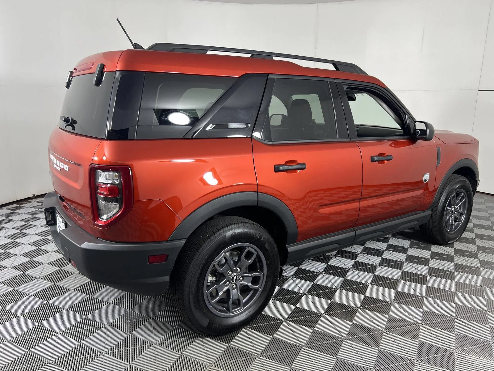 Used 2024 Hot Pepper Red Tinted Clearcoat Ford Big Bend image 10