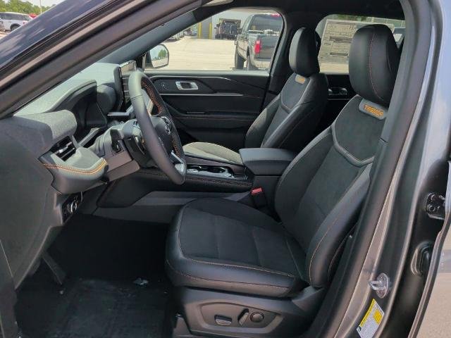 New 2026 Carbonized Gray Metallic Ford Tremor® image 63