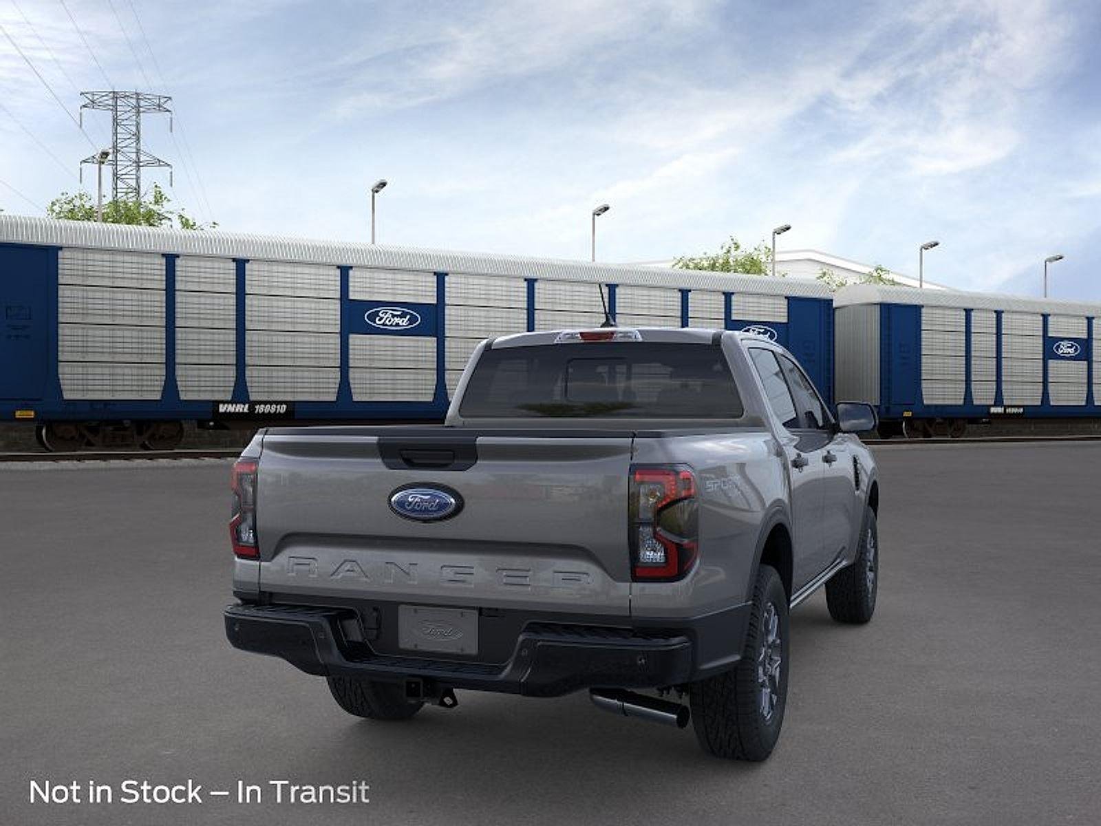 New 2026 Carbonized Gray Metallic Ford XLT image 8