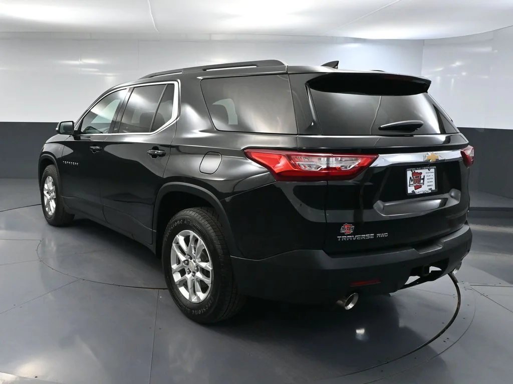 Used 2021 Black Chevrolet LT image 9