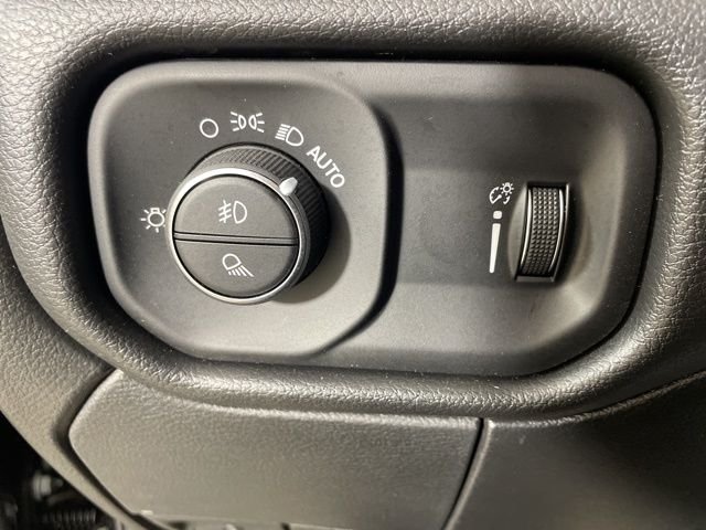 2025 RAM 2500 Tradesman - Photo 36