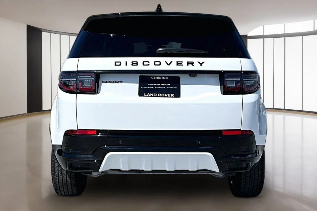 New 2026 White Land Rover Landmark image 4