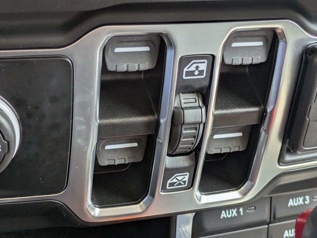 Used 2024 Black Jeep Sahara image 20