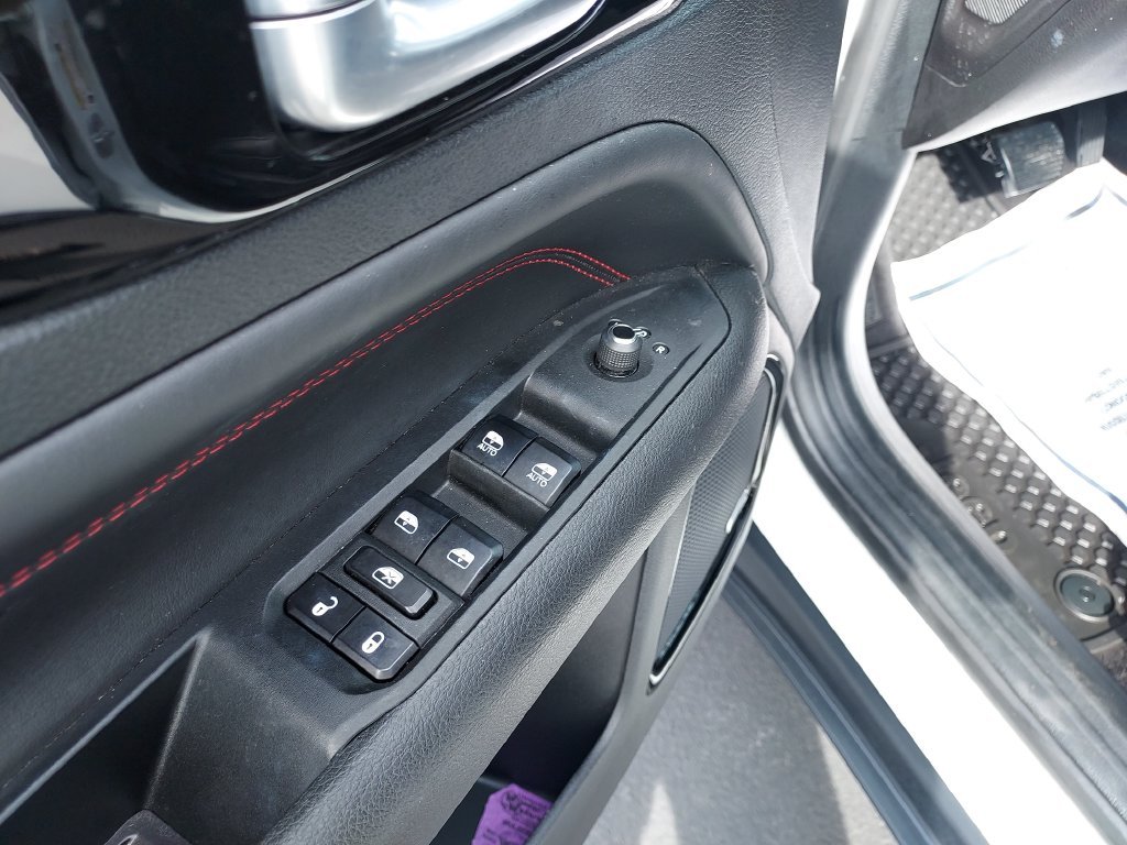 Used 2023 White Jeep Trailhawk image 11