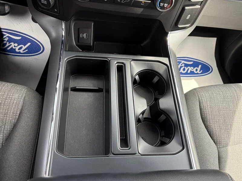 Used 2021 Silver Ford XLT image 9