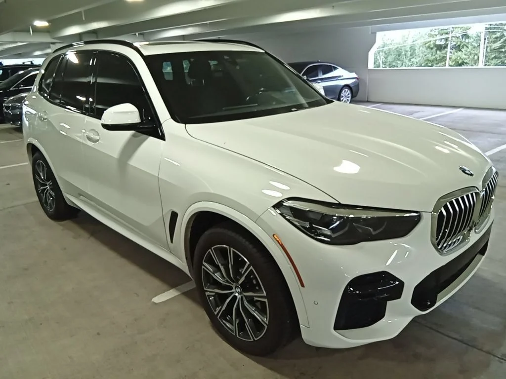 Used 2022 Alpine White BMW xDrive40i image 3