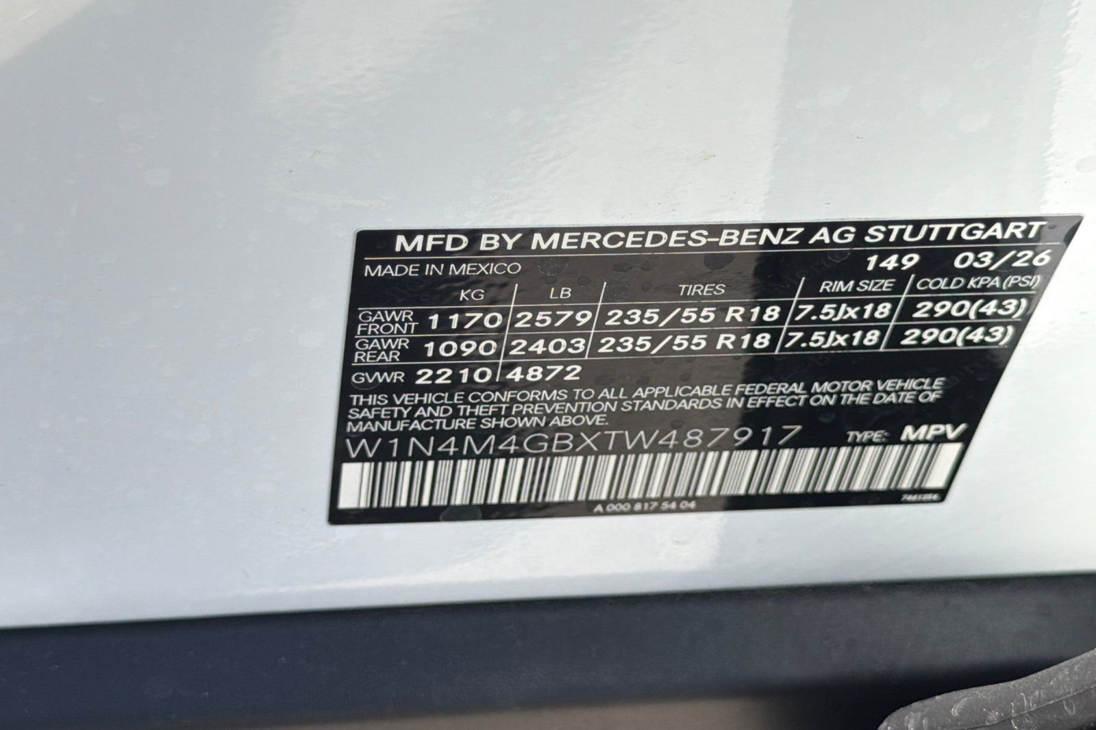 New 2026 Polar White Mercedes-Benz GLB 250 image 35