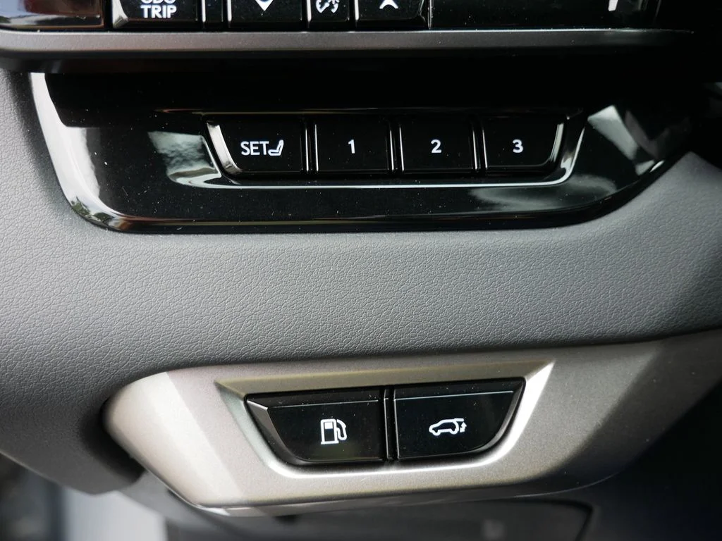 Used 2023 Silver Lexus 350h Premium Plus image 26