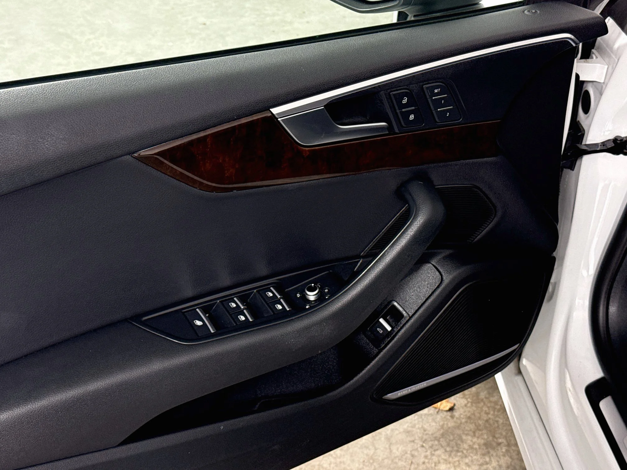 Used 2018 Black Metallic Audi Premium Plus image 19