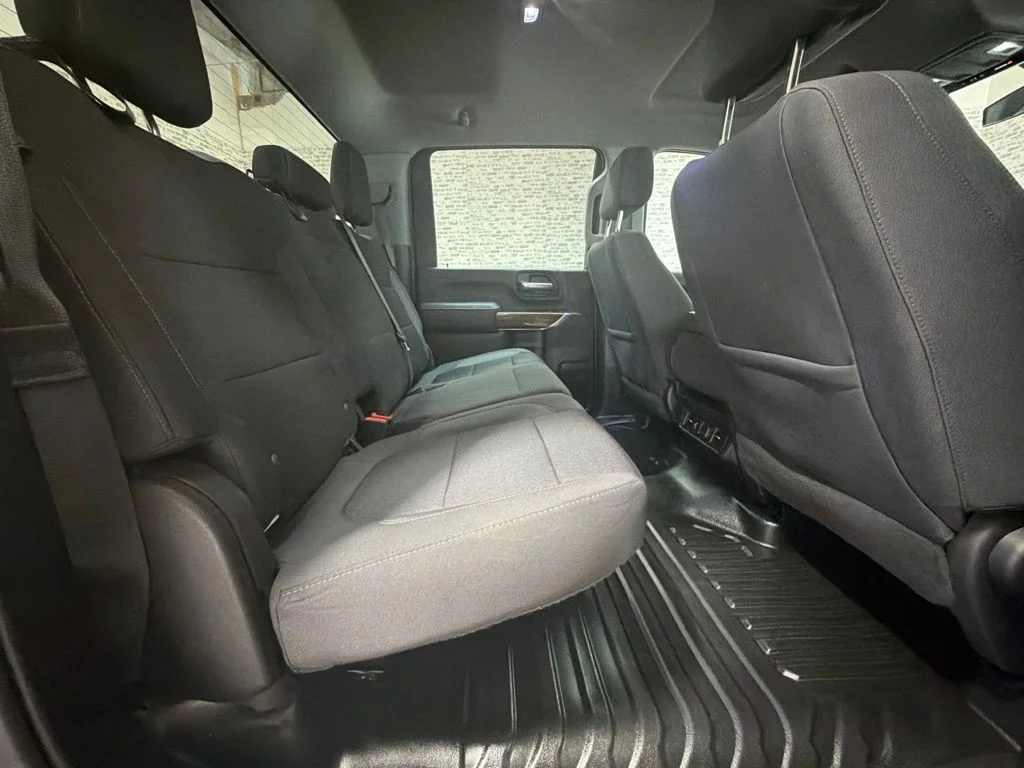 Used 2022 Summit White GMC SLE image 12