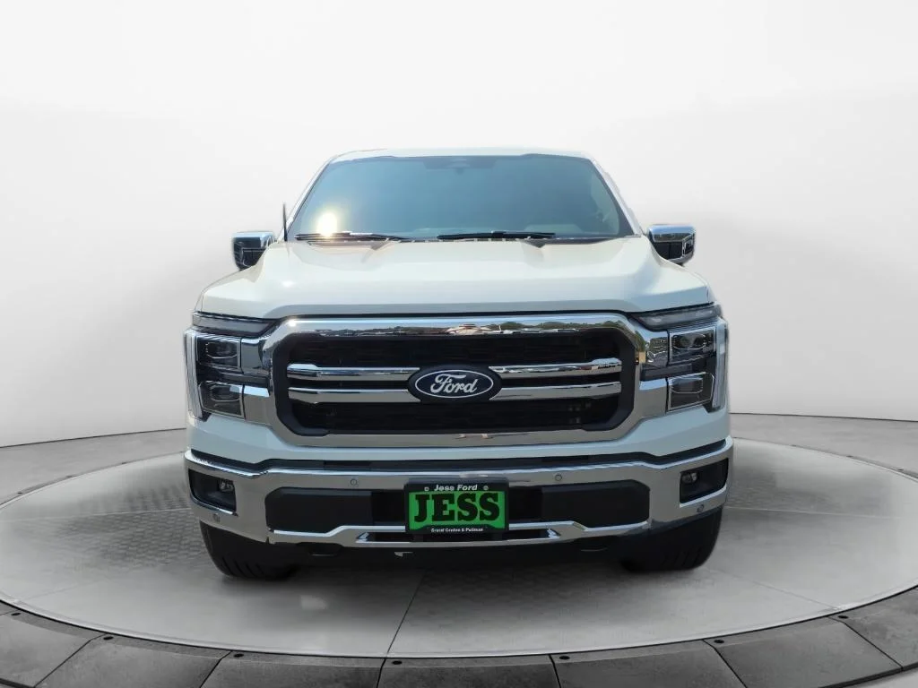 New 2026 Star White Metallic Tri-Coat Ford Lariat® image 2