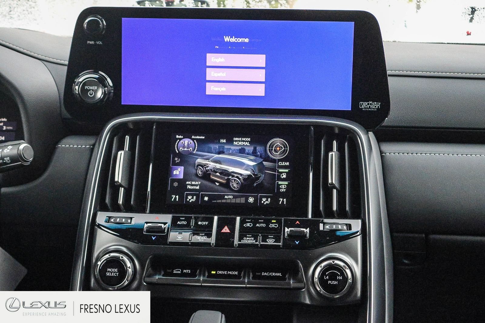2026 Lexus LX 700h Luxury - Photo 17