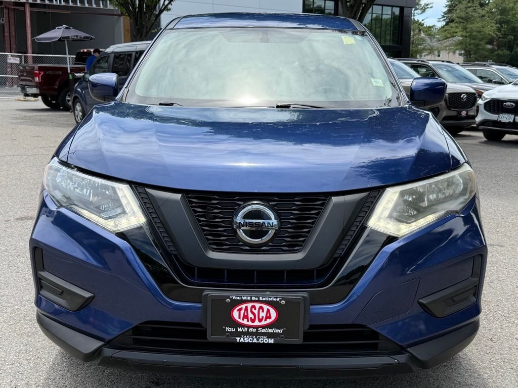 Used 2018 Blue Nissan S image 3