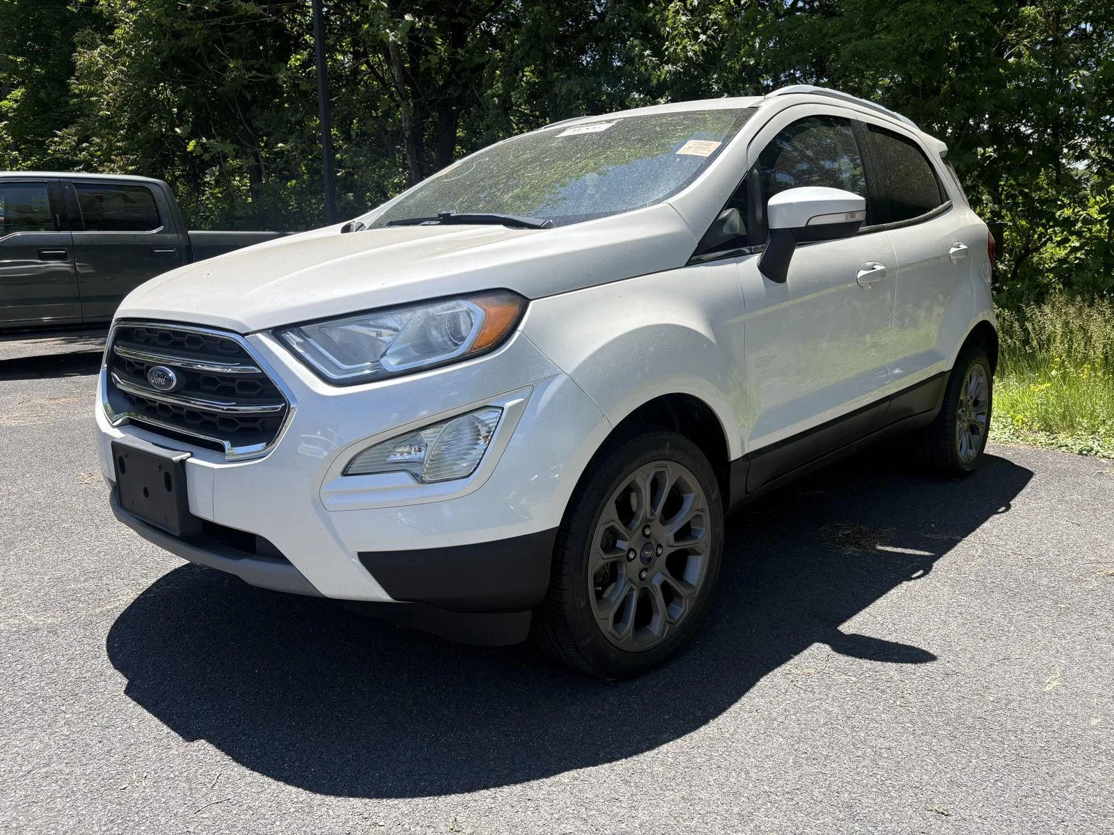 Used 2018 White Platinum Metallic Tri-Coat Ford Titanium image 2