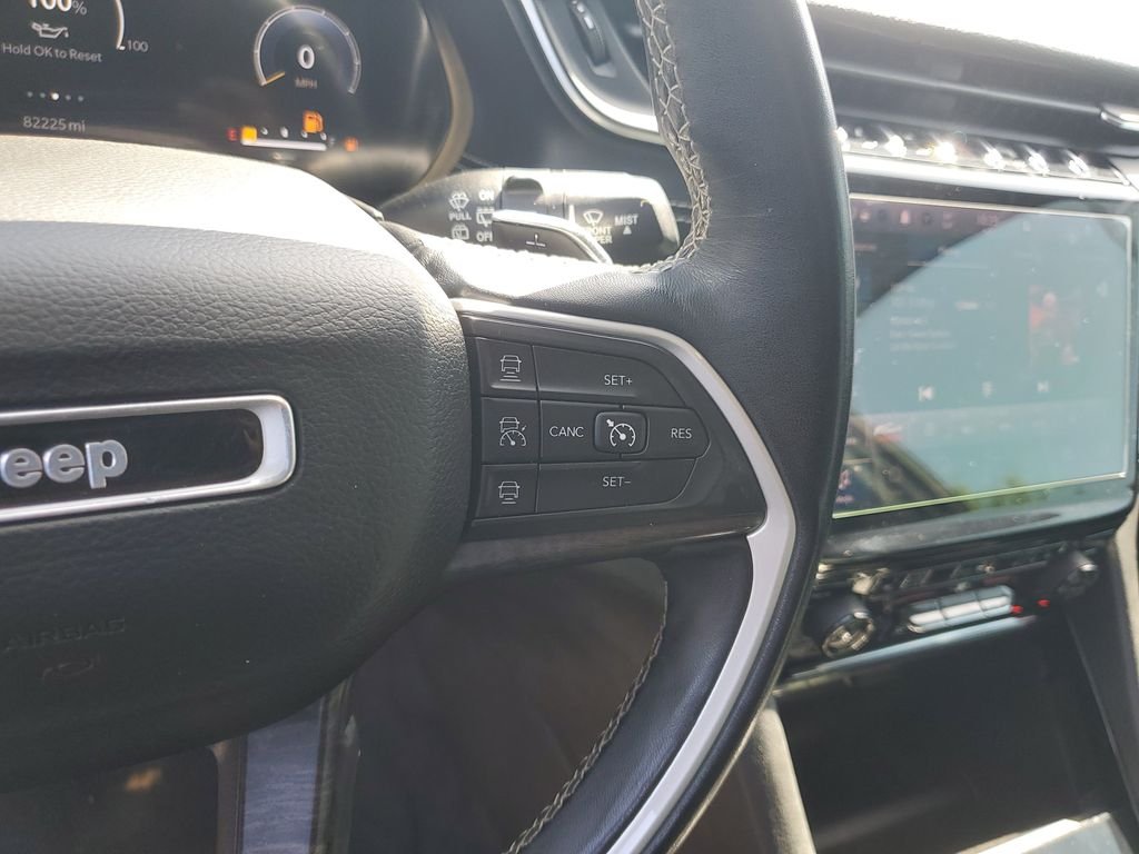Used 2022 White Jeep Limited image 17