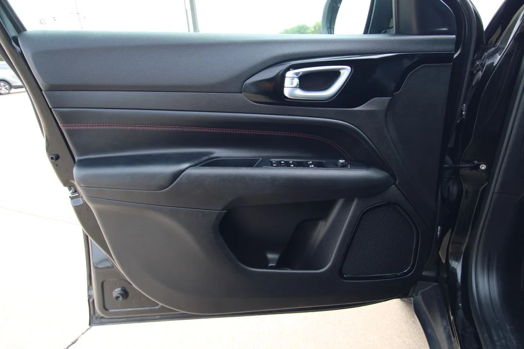 Used 2025 Black Jeep Trailhawk image 36