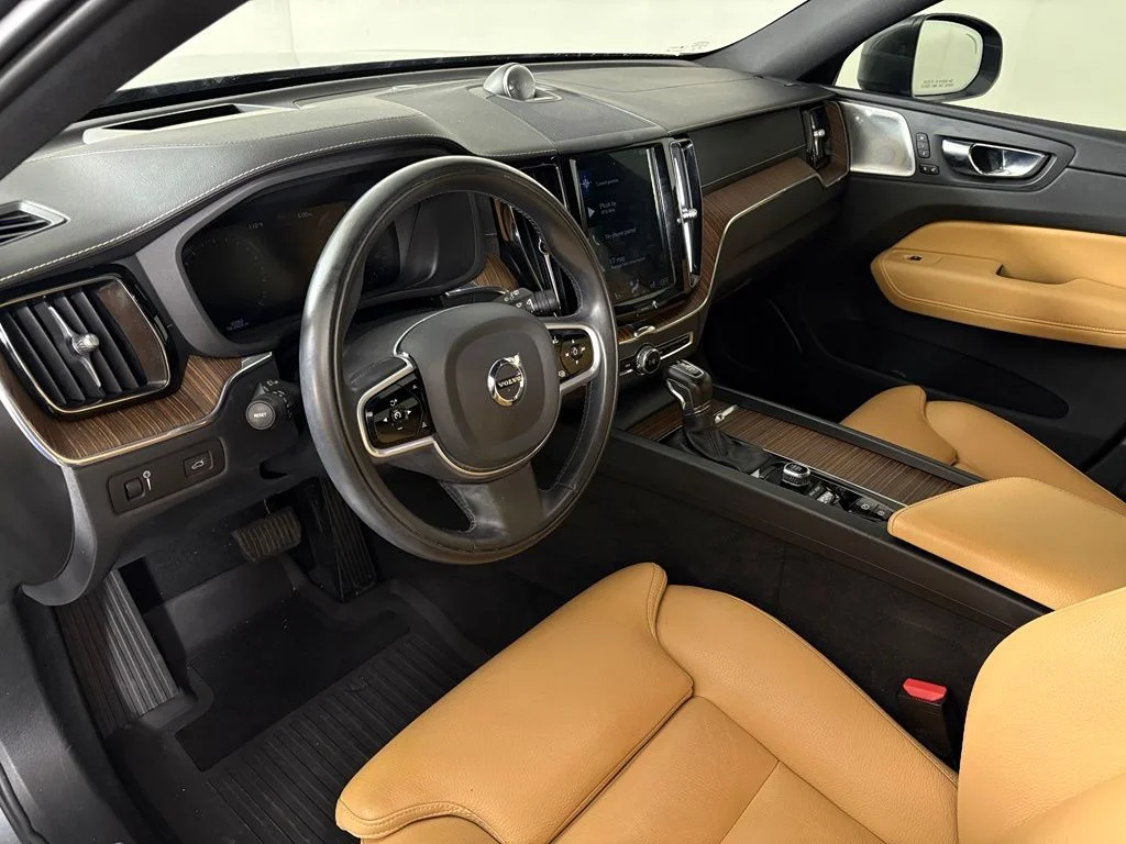 Used 2020 Gray Volvo T6 Inscription image 17