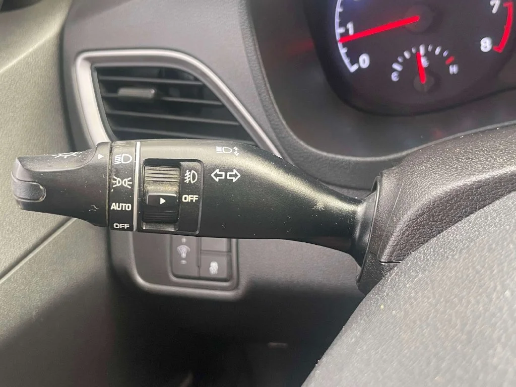 Used 2019 Gray Hyundai SEL image 21