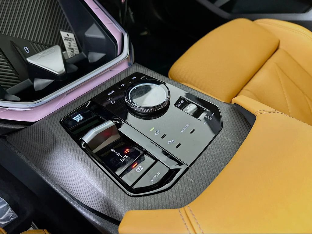 2026 BMW X3 30 - Photo 21