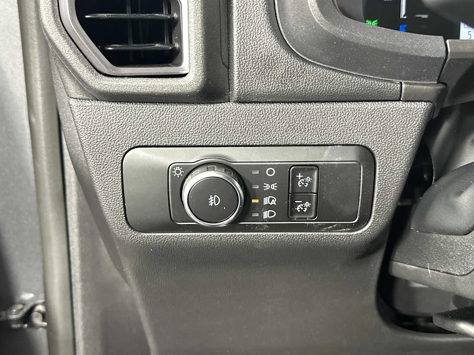 New 2026 Carbonized Gray Ford Outer Banks image 31