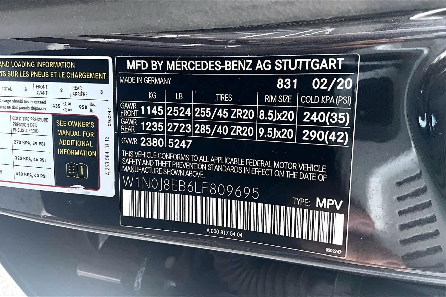 Used 2020 Graphite Grey Metallic Mercedes-Benz GLC 300 image 33